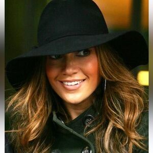 Brass Plum Black wool 80’s floppy Sun Hat